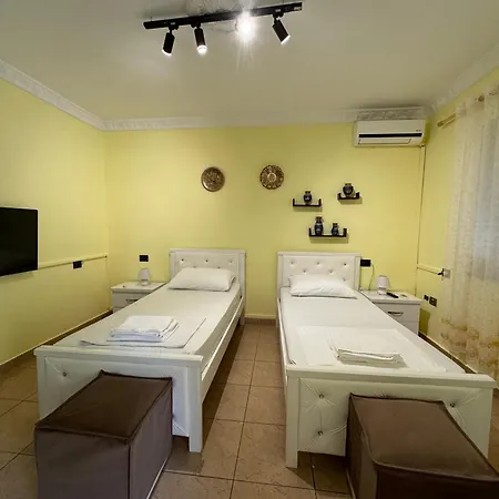 Daire Fun House Serenity